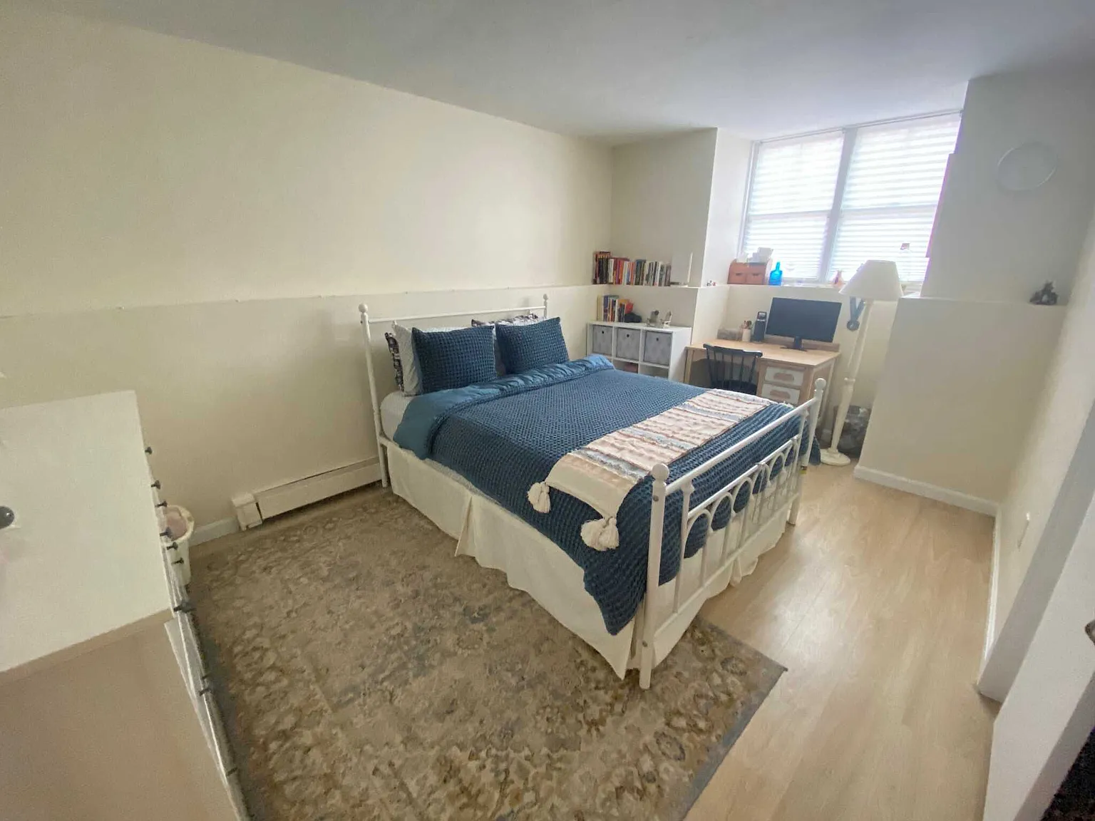 4 bed, $7,000 — Photo 3