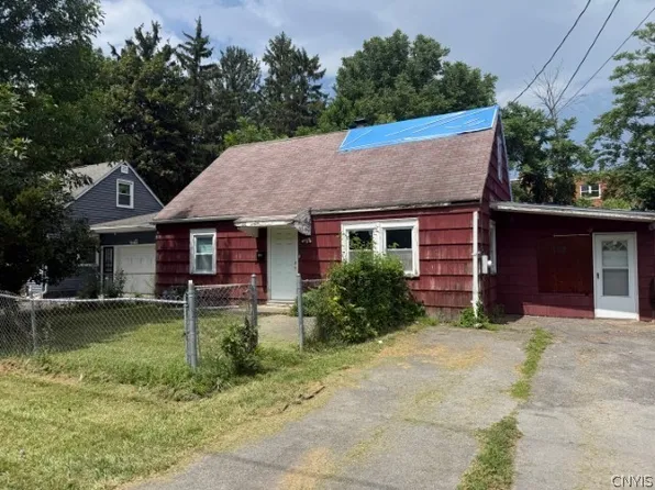 132 Dawes Ave, Syracuse, NY 13205