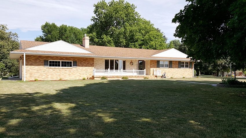 1st image of 716 Winthrop Cir