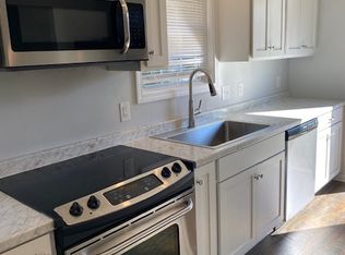 242 Lancaster Rd, Wilmington, NC 28409