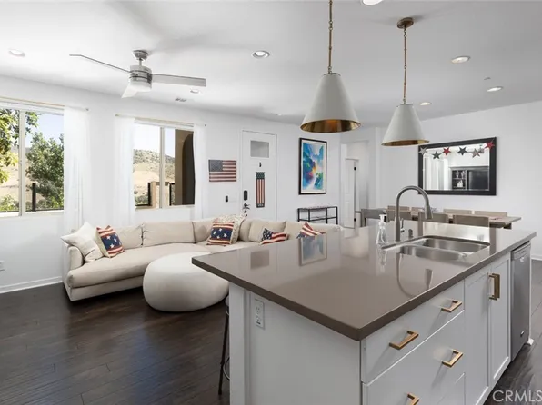 99 Adelfa St, Mission Viejo, CA 92694
