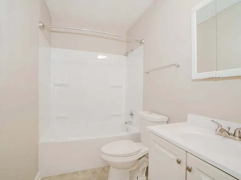 713 Hubbard Rd — Photo 15