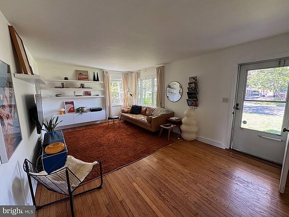 5th image of 41 Ewingville Rd