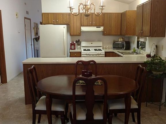 5th image of 8459 Westport Dr #3