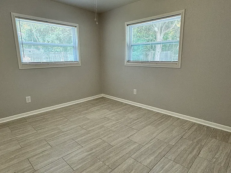 1631 NE 16th Ave — Photo 9