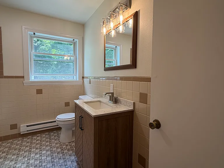 5A Grove St #2 — Photo 13