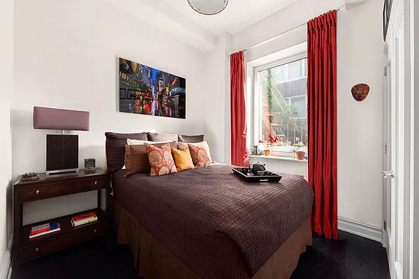 Sold by Compass | media 8