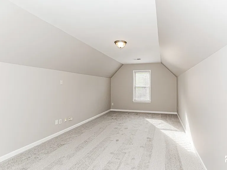 5556 Park Side Cir — Photo 12