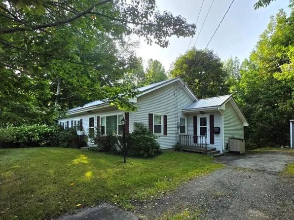 129 Enfield Road, Lincoln, ME 04457
