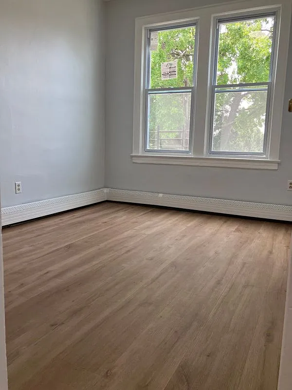 2 bed, 1.0 bath, 1100 sqft, $1,750 — Photo 3