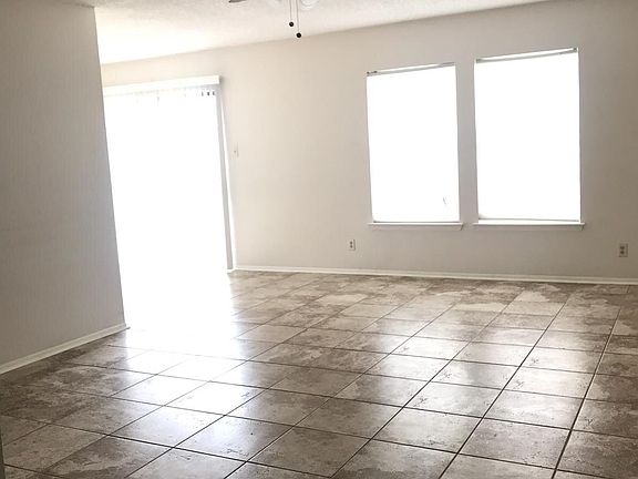 3rd image of 4464 Sherwood Way