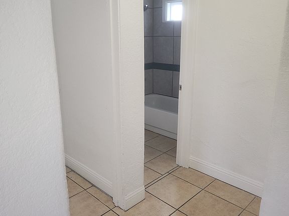 2nd image of 1402 South Ave APT A