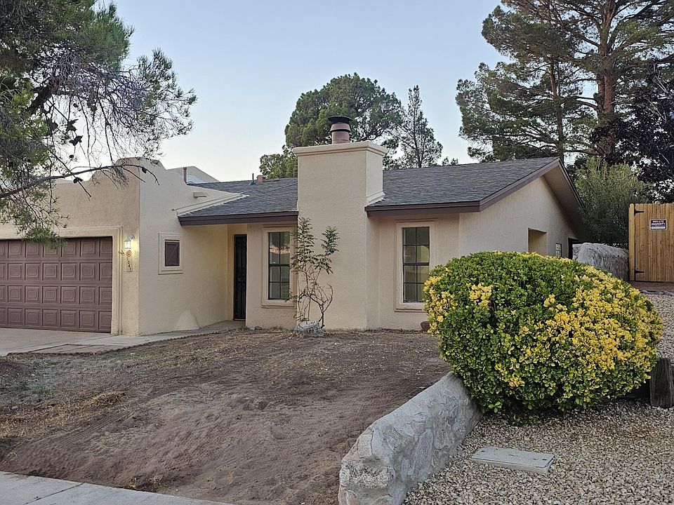 1st image of 1041 Candeleras St