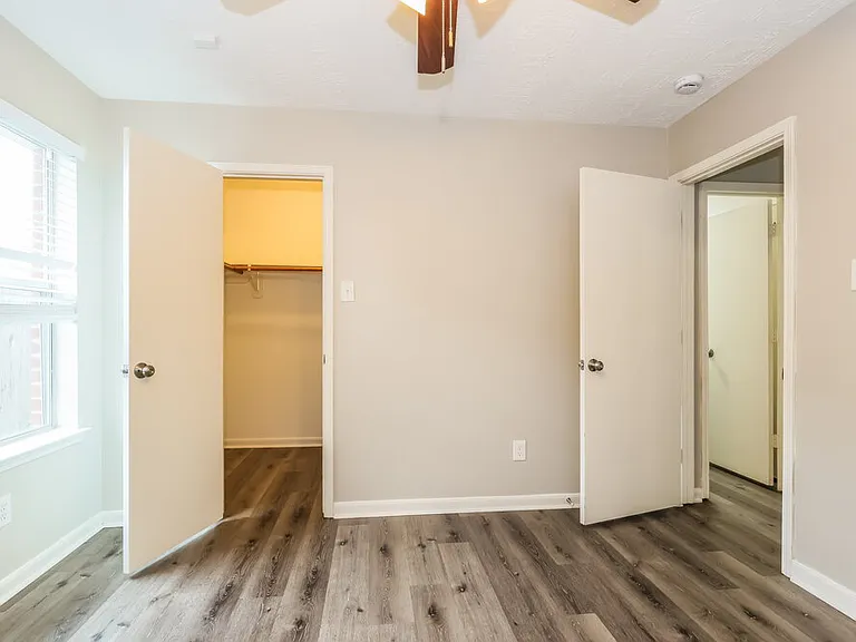 10247 Country Squire Blvd #1 — Photo 14