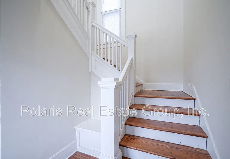 208 W Williams St — Photo 4