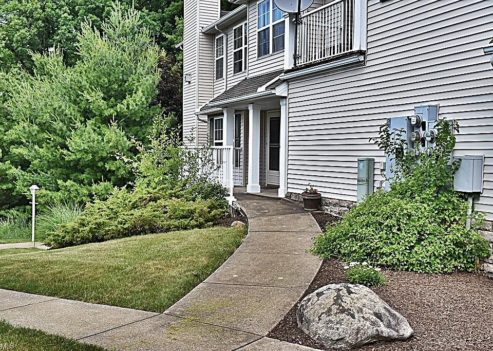 1st image of 5300 Heatherfield Cir #B1