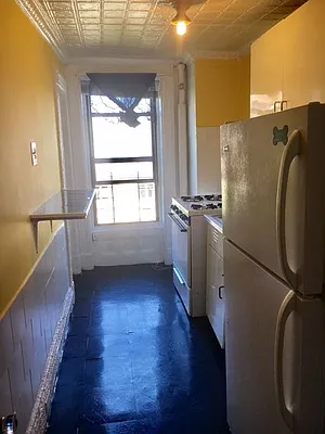 Rented by Flateau Realty | media 5