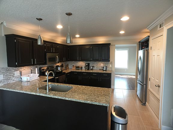 5th image of 2931 Blakely Dr
