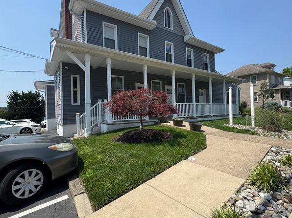 202 Main St #C