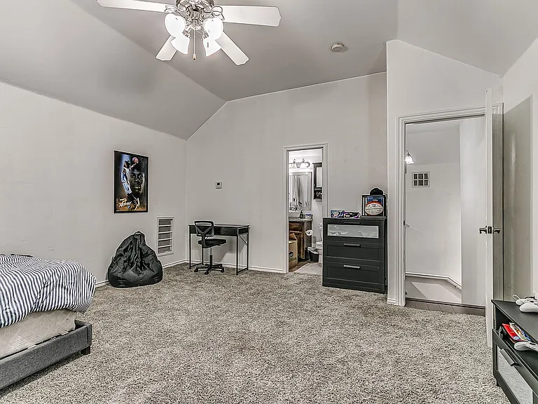 3320 NW 176th St — Photo 25