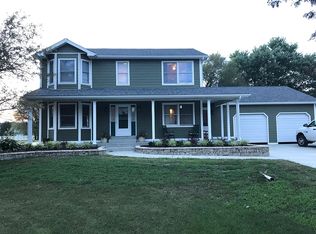 15 Old Log Cabin Trl, Marthasville, MO 63357