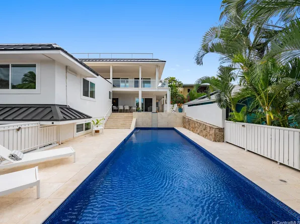 148 Kaelepulu Dr, Kailua, HI 96734