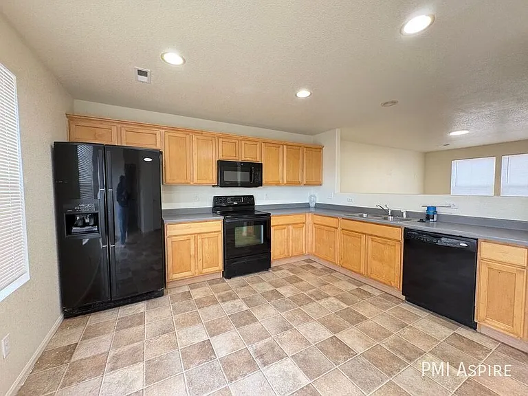 10597 Butte Dr — Photo 4