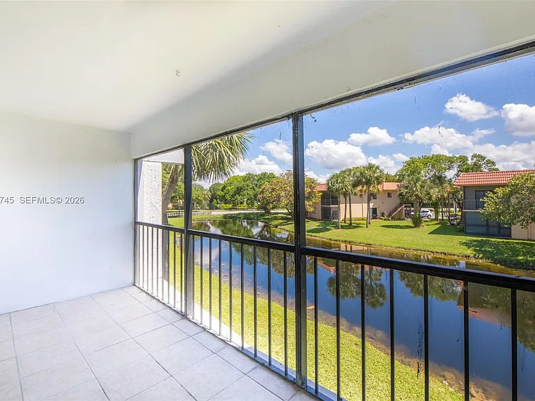 200 Lakeview Dr #211 — Photo 15