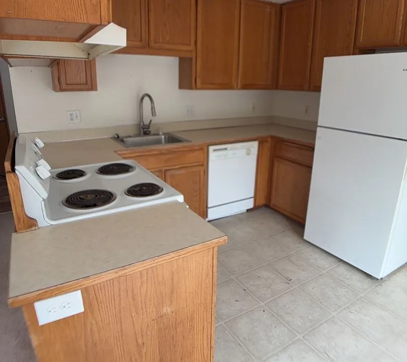 2720 Saint Paul St #2722