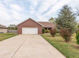 404 Deer Run, Willard, MO 65781