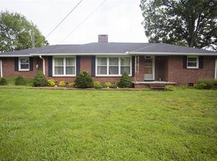 38 Gourdneck Rd NW, Tullahoma, TN 37388