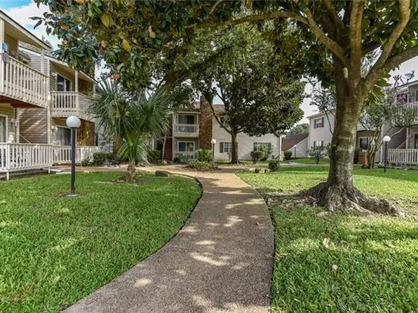 730 Village Rd APT A, Kenner, LA 70065