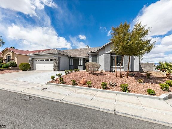 3rd image of 9716 Drumcannon Ave