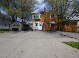 1102 University Dr N, Fargo, ND 58102