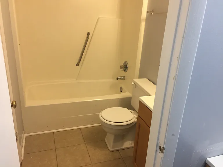 6448 Rockford Dr — Photo 13