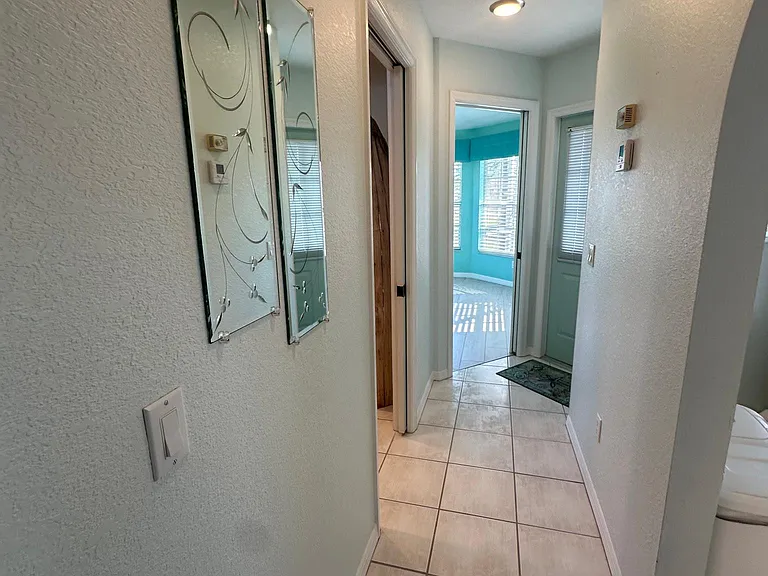 603 Rotonda Cir — Photo 19