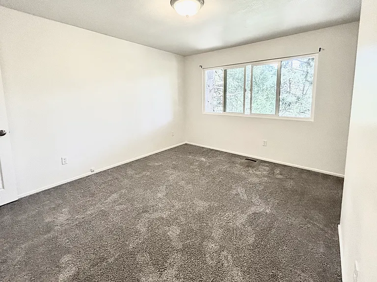 26388 Lake Forest Dr — Photo 10