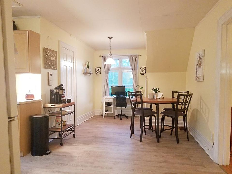Very spacious eat-in kitchen