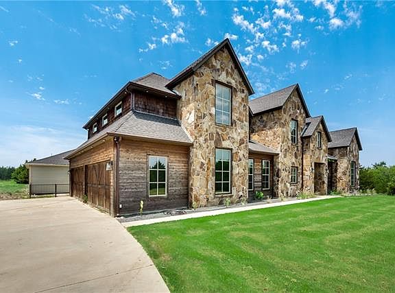 4th image of 3296 County Road 2134