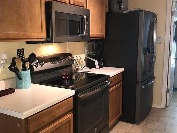 4th image of 13169 Warren Dr