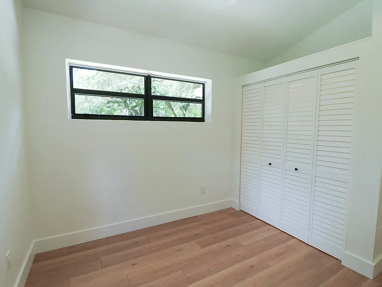 2101 Riverland Rd — Photo 8