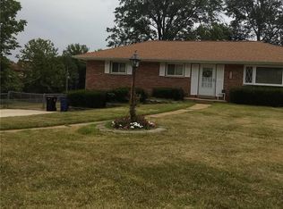 2549 Rolens Dr, Saint Louis, MO 63129