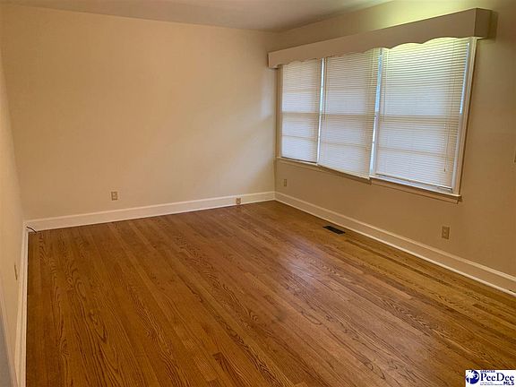 4th image of 1614 Baywood Cir