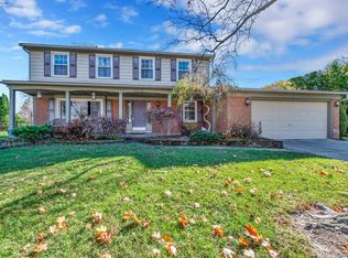 5922 Cliffside Dr, Troy, MI