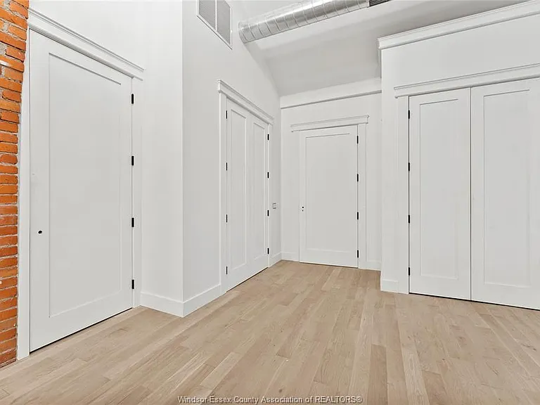 247 Brock St #401 — Photo 17