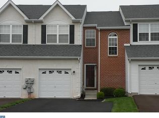 166 Hampshire Dr, Sellersville, PA 18960