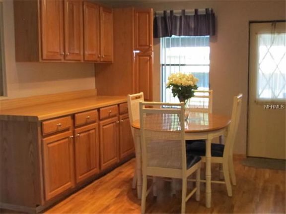 5th image of 1637 W Schwartz Blvd