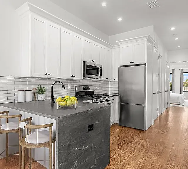 12 Locust St #3L — Photo 3
