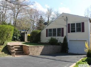 20 Ozone Rd, Rocky Point, NY 11778