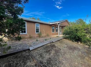 53 Windmill Rd, Edgewood, NM 87015